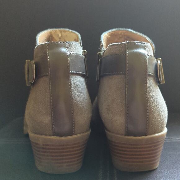 Vionic Gray Suede Leather Buckle Zip Up Millie Fall Outdoor Comfort Booties - Picture 4 of 7